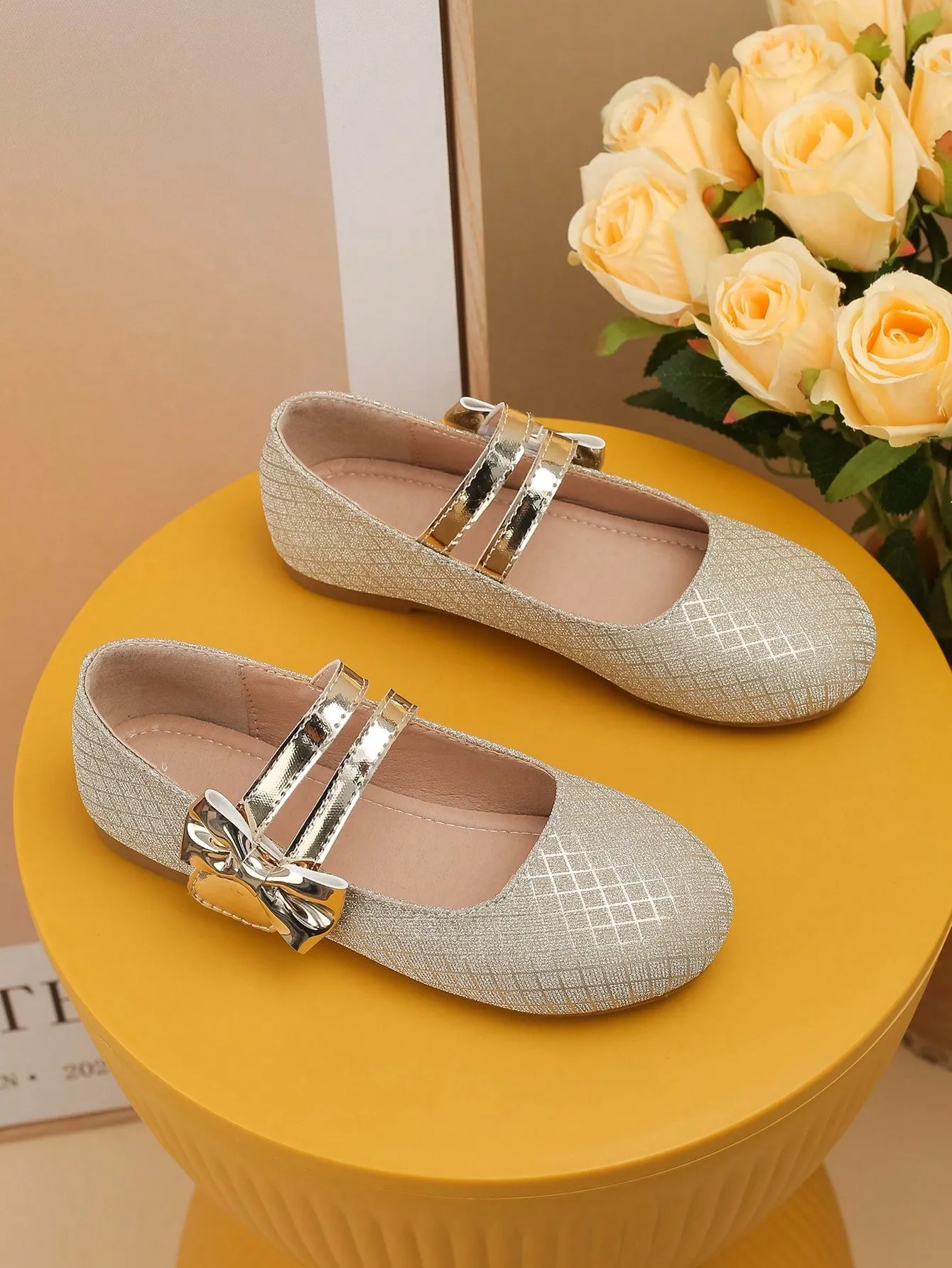 1pair Girls' Fashionable Metallic Flat Shoes For Teenagers & Dance, All-Match Style
