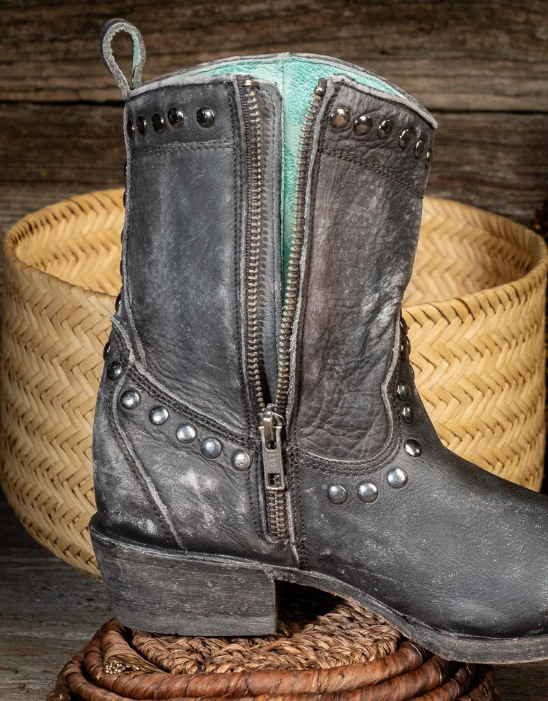 Ladies Zipper & Studs Black Boots C3714